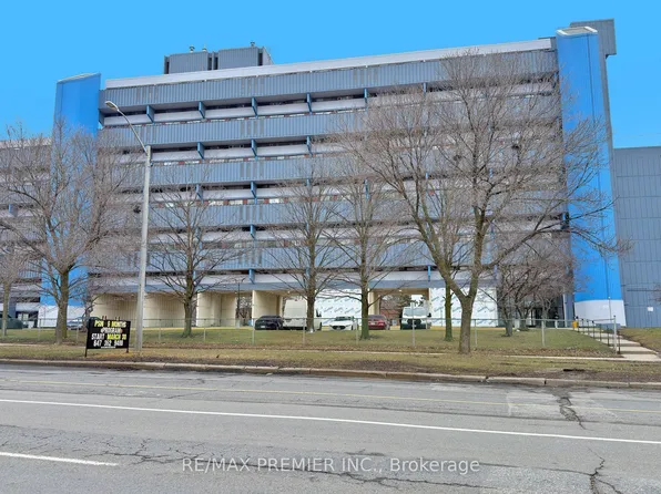 4645 Jane St #428, Toronto, ON M3N 2K9