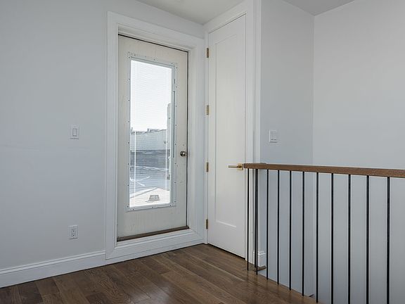 5th image of 221 Clarkson Ave #4B