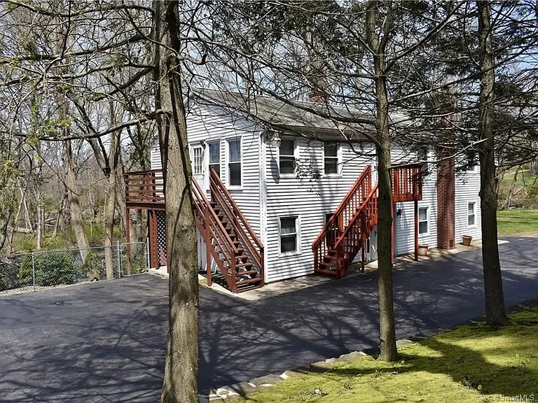 382 Riverside Dr #1 — Photo 2
