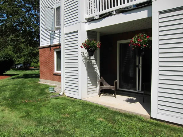 5 Timberwood Drive #107, Goffstown, NH 03045