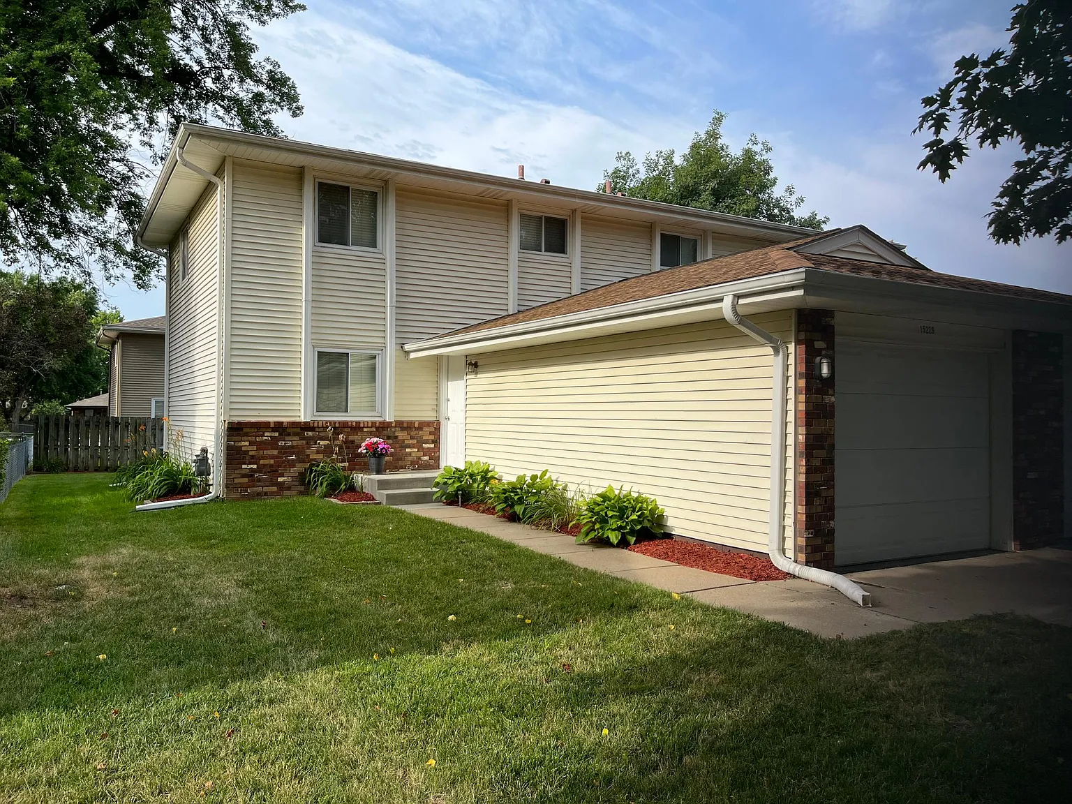15229 Jefferson St — Photo 1