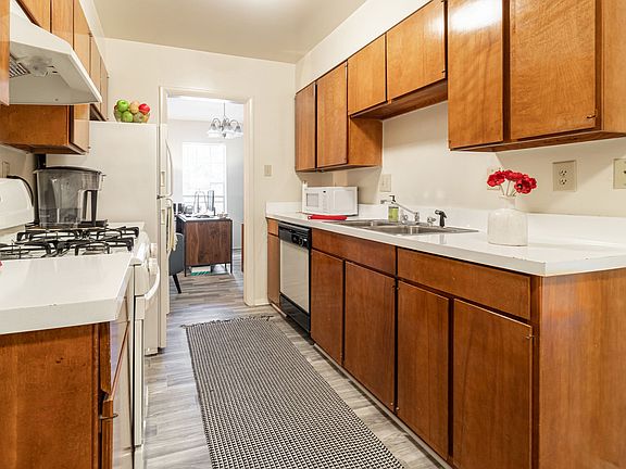 5th image of 6002 Willow Oaks Dr #5821