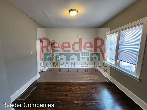 4th image of 4947 Indianapolis Blvd #12101351