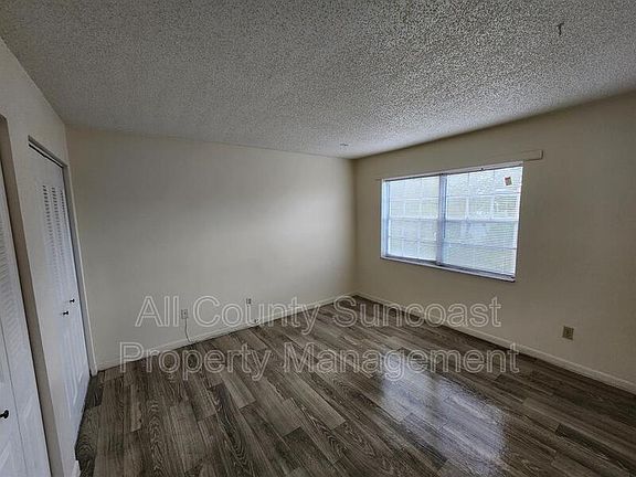 3rd image of 1830 Dr Martin Luther King Jr St N APT 208