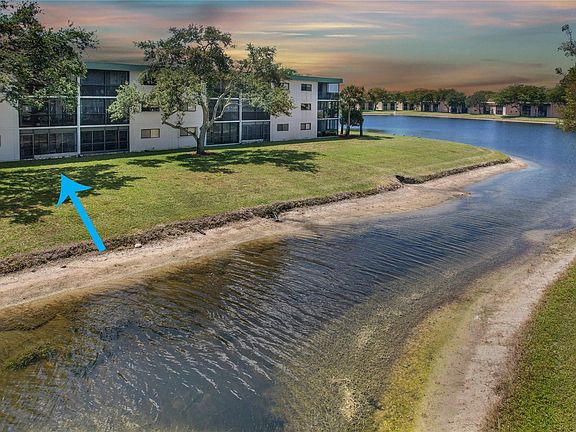 4th image of 15365 Lakes Of Delray Boulevard #105