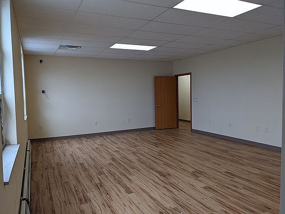 5th image of 148 Marie Ave