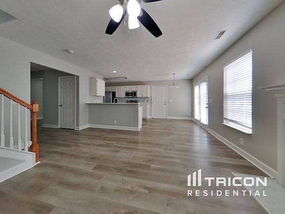 3rd image of 5640 Chestnutwood Trl