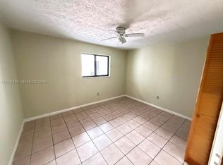 6055 W 19th Ave APT 305, Hialeah, FL 33012