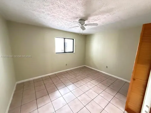 6055 W 19th Ave, Hialeah, FL