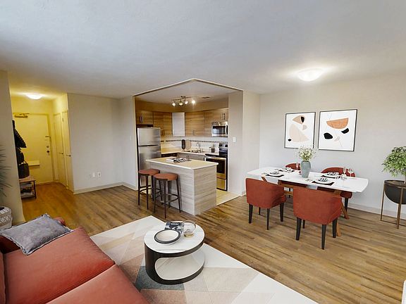 4th image of 1785 Bloor St #3574