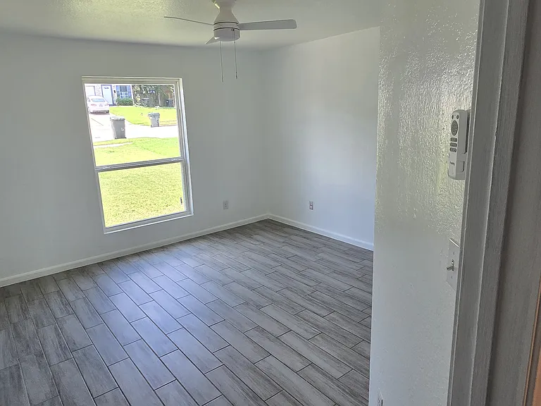 13916 Cambourne Dr — Photo 10