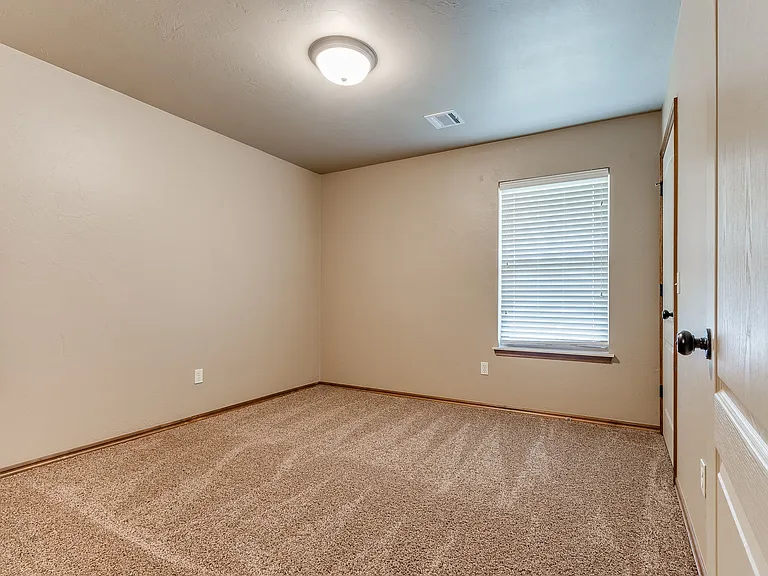 2413 Kyle Robert Ln — Photo 27