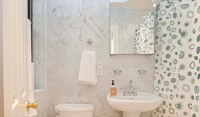 Rented by GRA Holdings | media 2