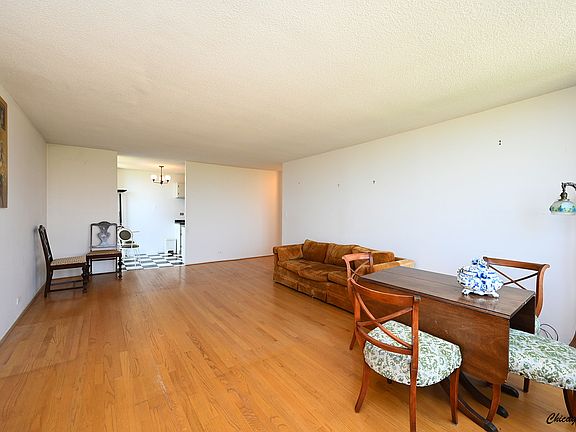 5th image of 5100 N Marine Dr APT 9B