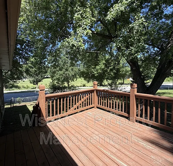 1820 E Cherokee Ln — Photo 24