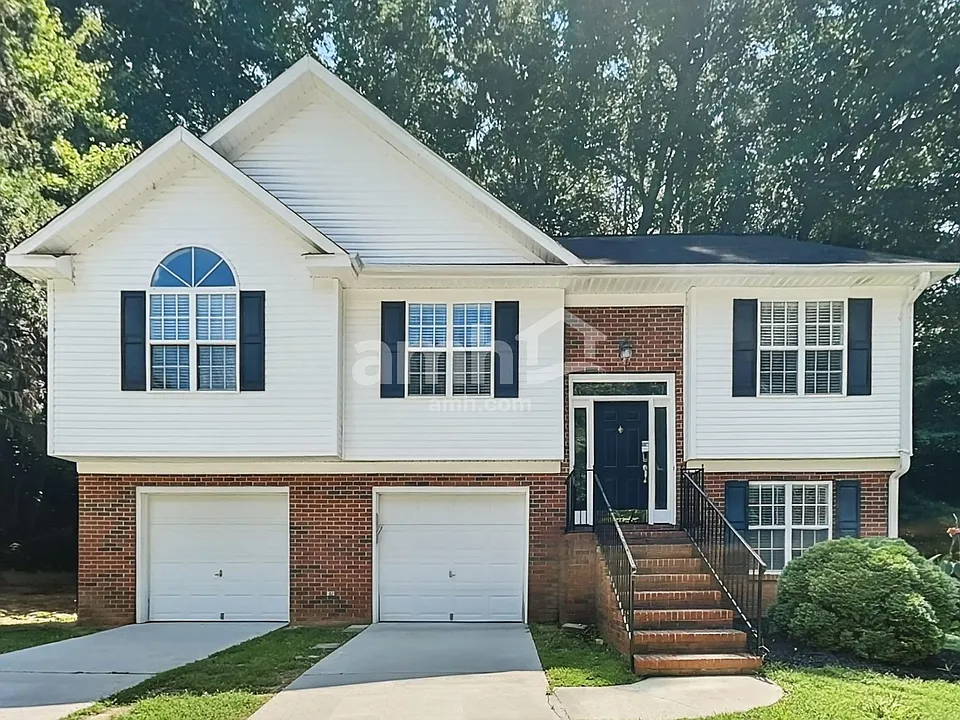 8111 Kingston Dr