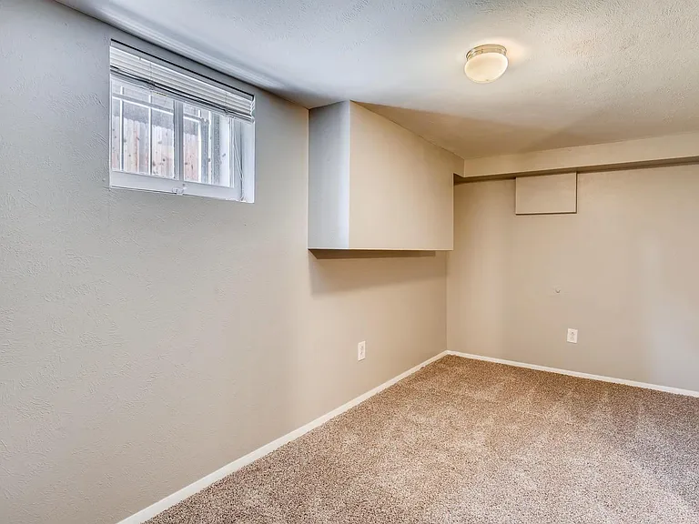 510 S Lincoln St — Photo 8