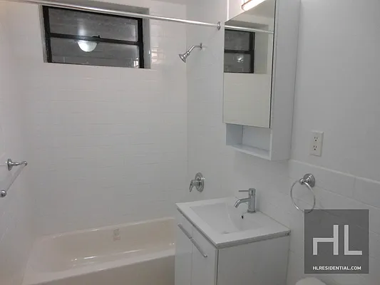 Rented by Highline Residential | media 10