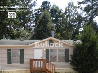 4220 Holcomb Cir, Flowery Branch, GA 30542