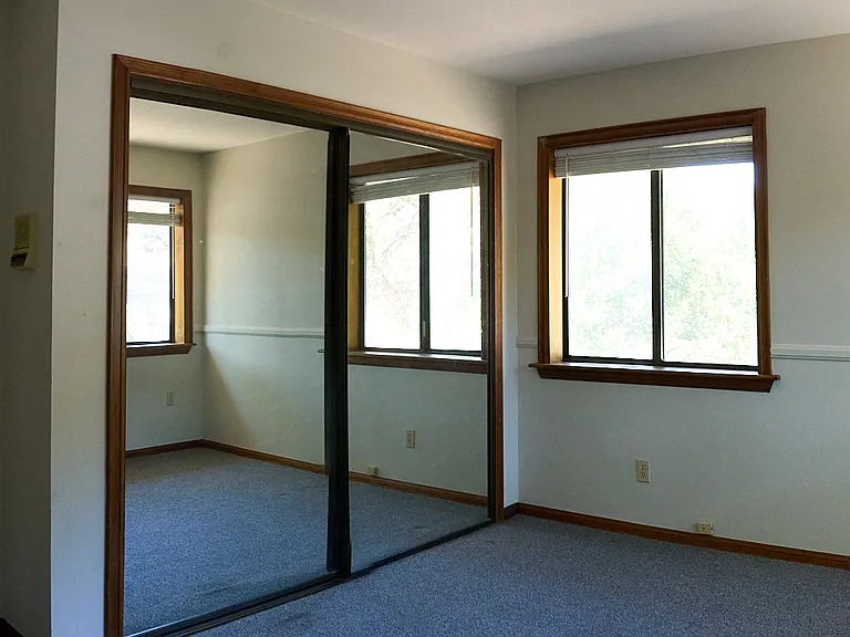 397 Loftyhill Dr — Photo 17