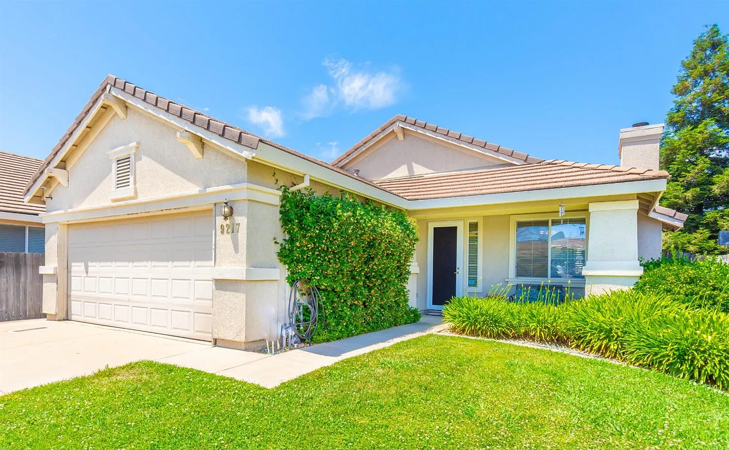 9217 Daybrook Ct photo 1
