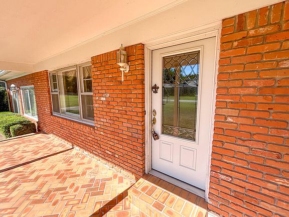 4th image of 395 General Forrest Dr
