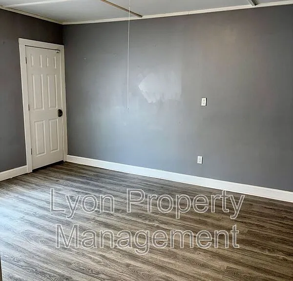 106 Winsor St #1 — Photo 4