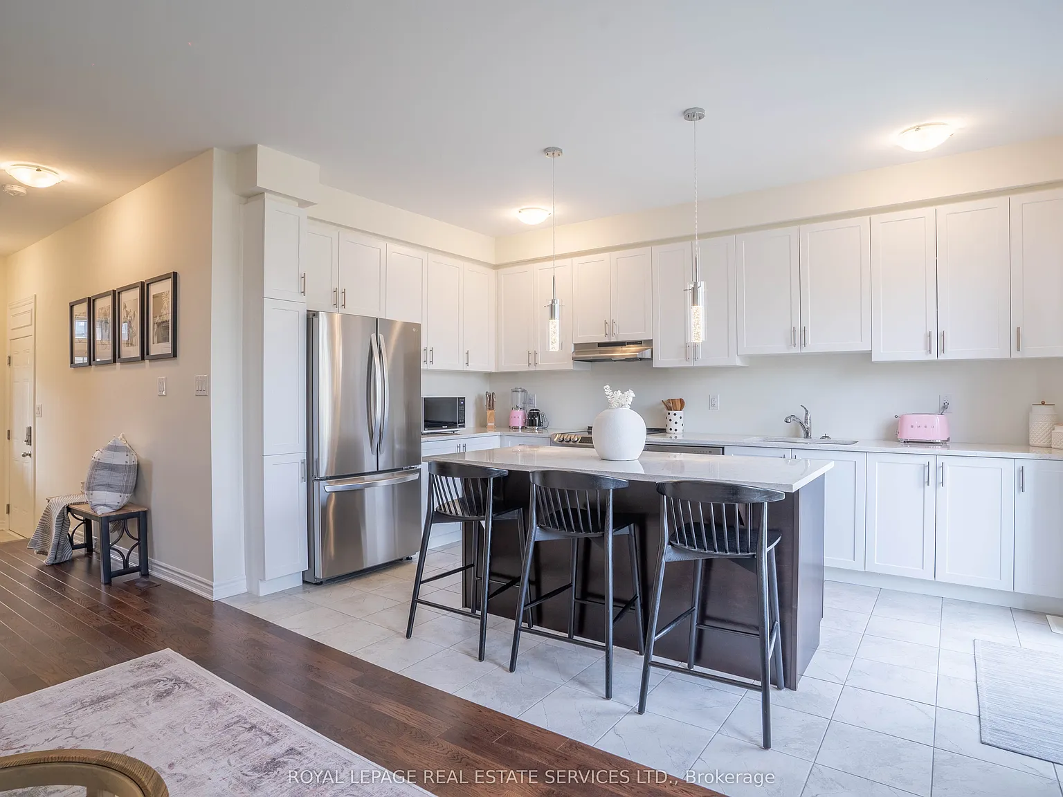 3 bed, $3,150 — Photo 4