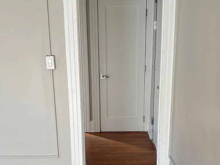 16 Evergreen Ave — Photo 6