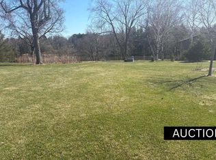 521 Rockview Court, Watertown, WI 53094