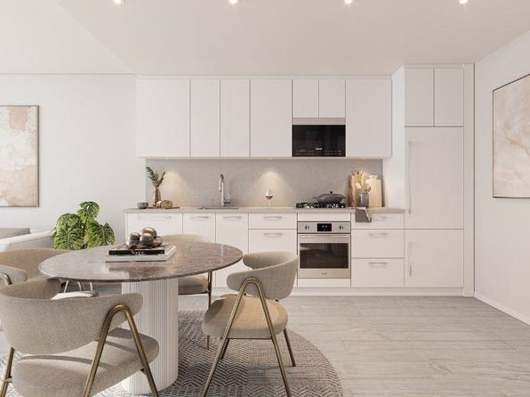 5938 Olive Ave #3205, Burnaby, BC V5H 4V6