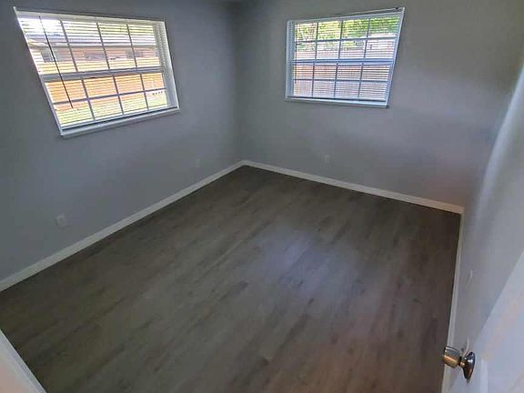 2nd image of 4228 Murdock Ave