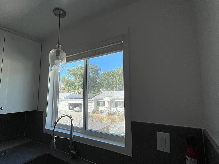 121 W 10th St #123 — Photo 7