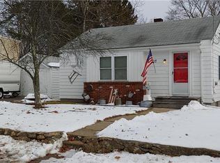 117 Knotty Oak Rd, Coventry, RI 02816