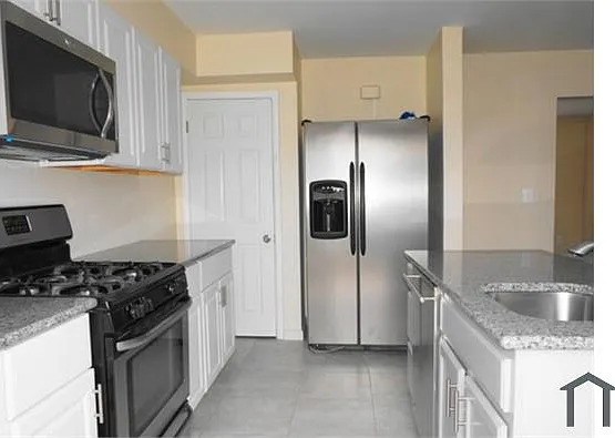 1706 Stella Ct