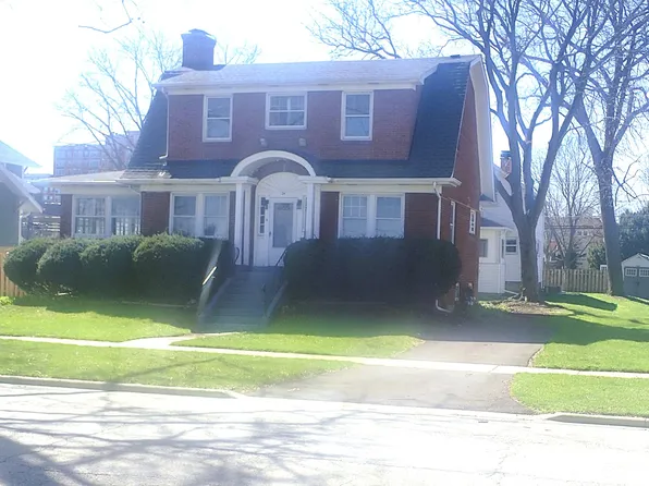 24 N Belmont Ave, Arlington Heights, IL 60004