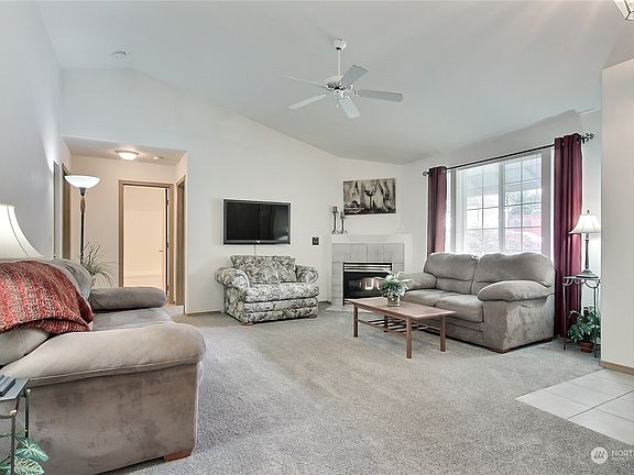 3rd image of 11726 261st Avenue E