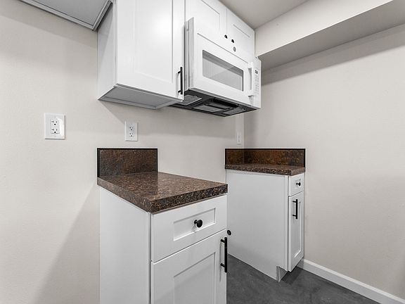5th image of 1134 Fawcett Ave #1136
