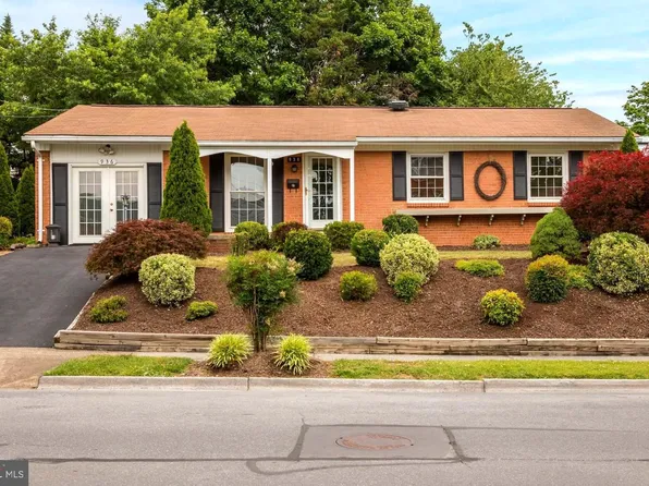 936 Allen Dr, Winchester, VA 22601