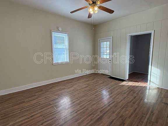 3rd image of 1526 S Union St