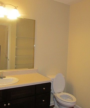 4th image of 1601 Moore Ave #804