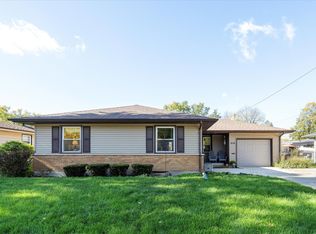 976 Deborah Ave, Elgin, IL 60123