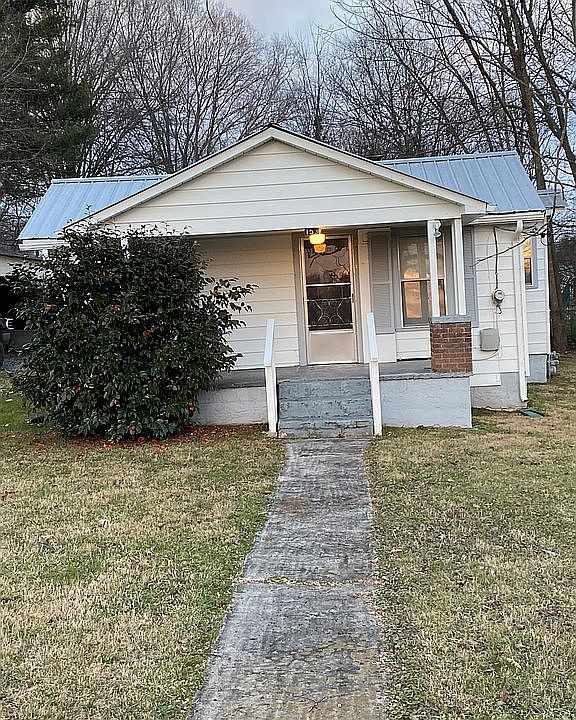1st image of 153 Pottery Ln