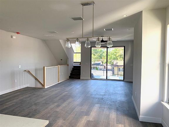 5th image of 1262 Formosa Ave #7