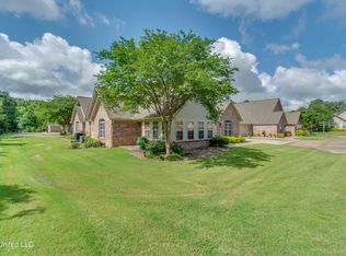 502 Charmant Pl, Ridgeland, MS 39157