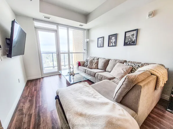 108 Garment St, Kitchener, ON