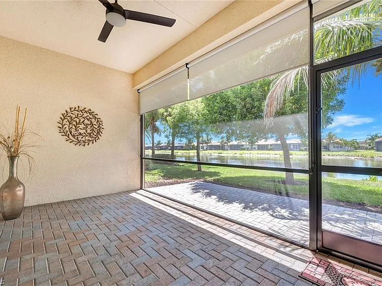 28496 Burano Dr — Photo 23