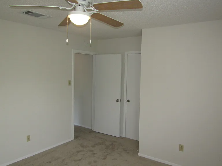 10609 Archdale Dr — Photo 13