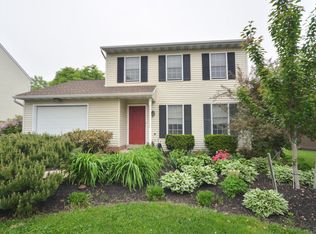 871 Salisbury Ct, Lancaster, PA 17601