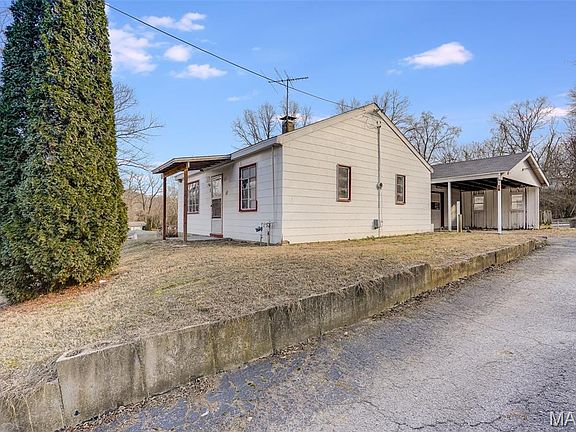 2nd image of 1 Spicer Dr